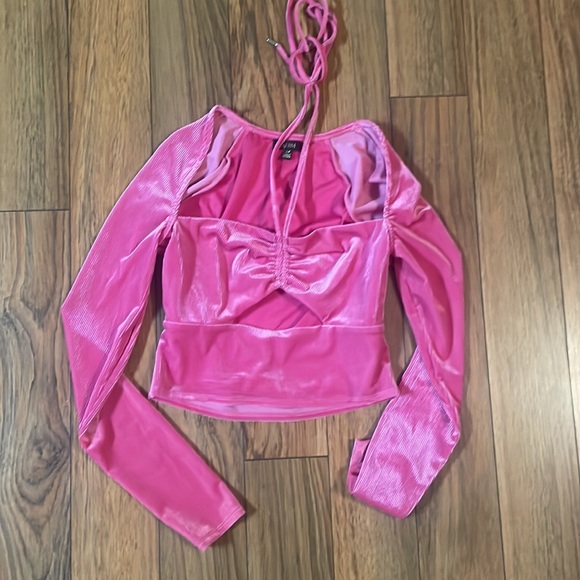 Adria Top REVOLVE - Picture 3 of 8